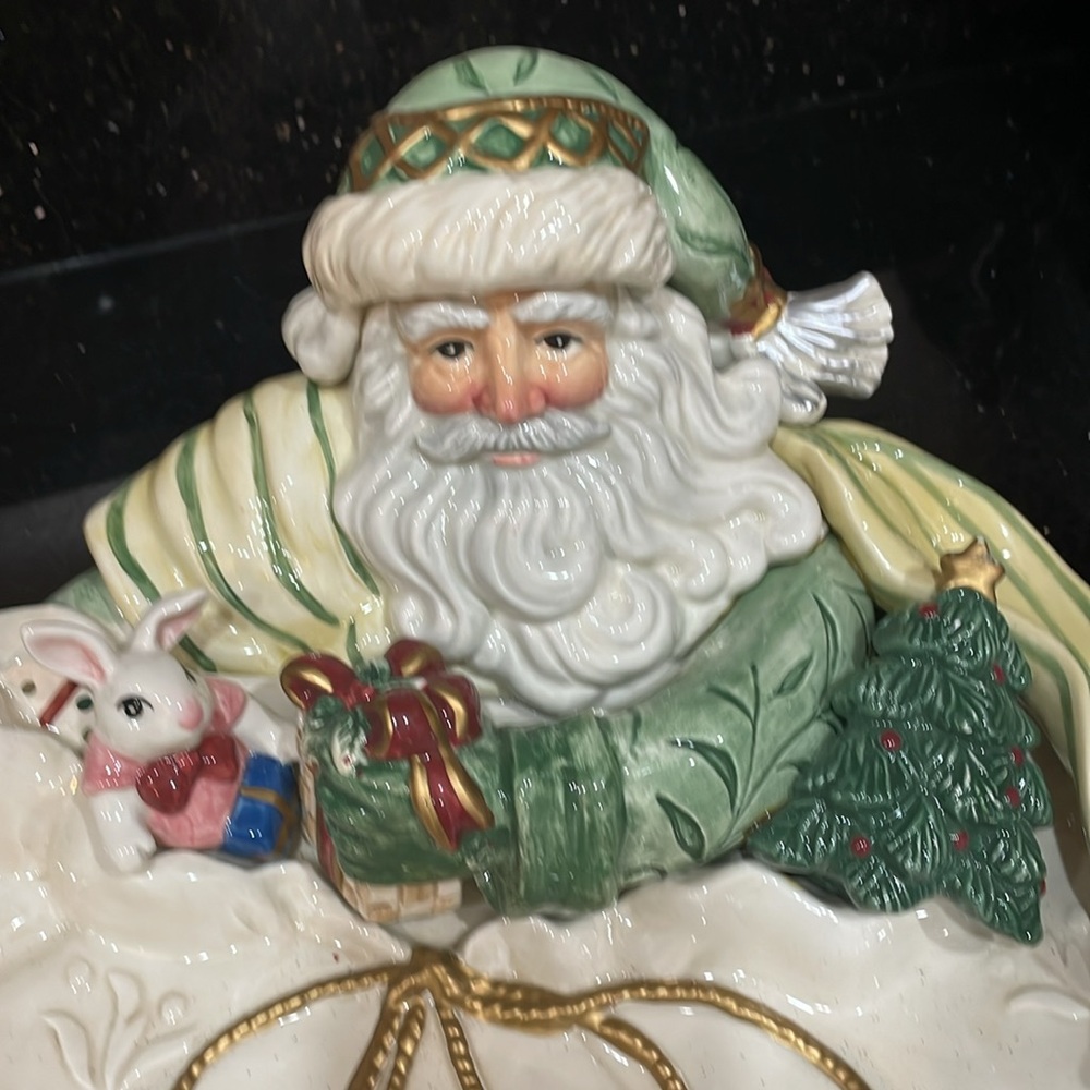 Fitz & Floyd Classics Gregorian Santa serving piece